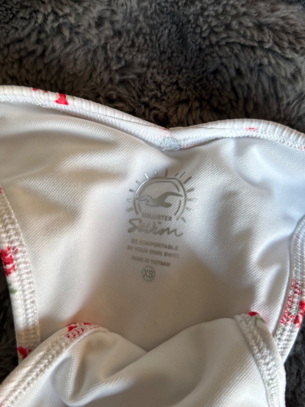Hollister 2pc Ribbed Bikini - Picture 2 of 3